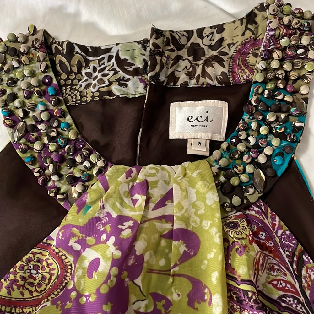 Sleeveless blouse
